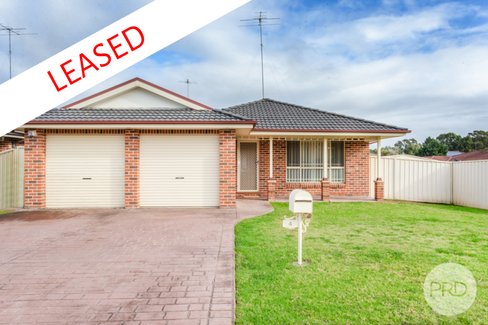 4 Woburn Place, GLENMORE PARK NSW 2745