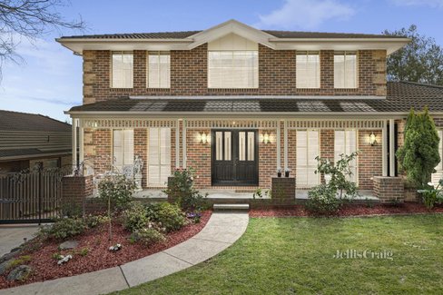 4 Yarraridge Drive Chirnside Park 3116