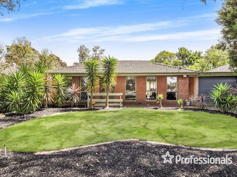 40 Blandford Crescent Bayswater North 3153