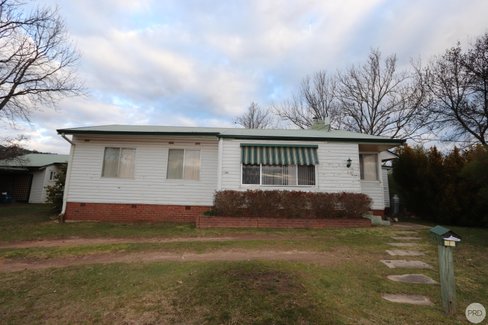 40 Bridge Street, TUMBARUMBA NSW 2653