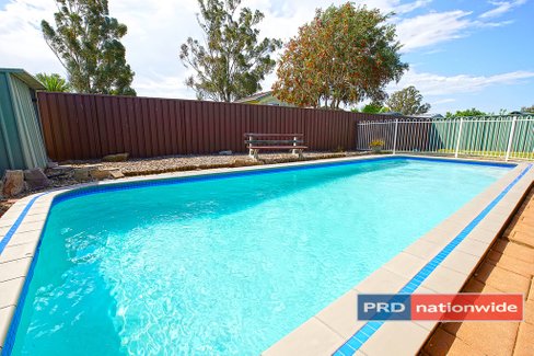 40 Corndew Crescent, WERRINGTON DOWNS NSW 2747