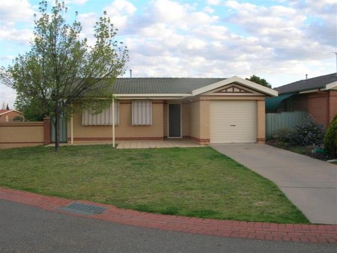 40 Girraween Mews, GLENFIELD PARK NSW 2650