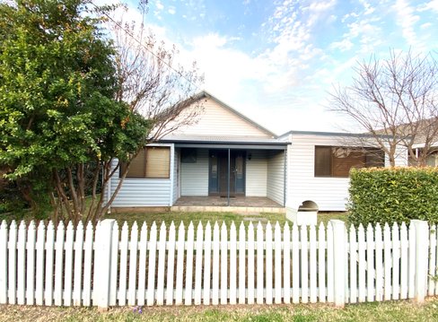 40 Kathleen Street, TAMWORTH NSW 2340