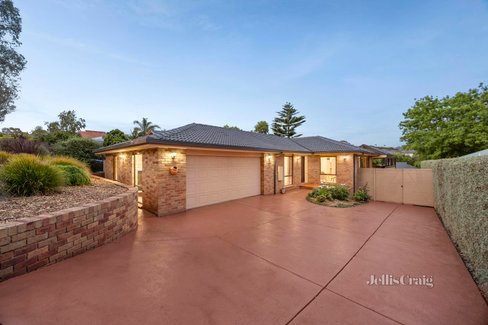 40 Lakeview Drive Lilydale 3140