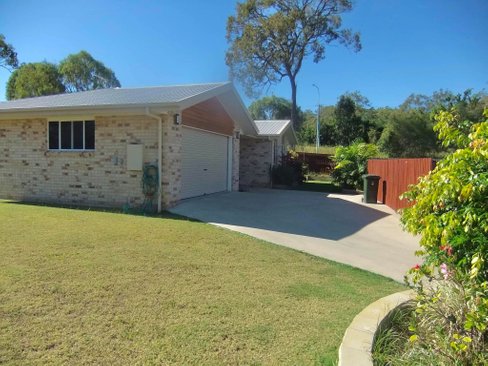 40 Longreach Court, TANNUM SANDS QLD 4680