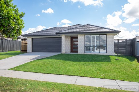 40 Sandpiper Circuit, ABERGLASSLYN NSW 2320
