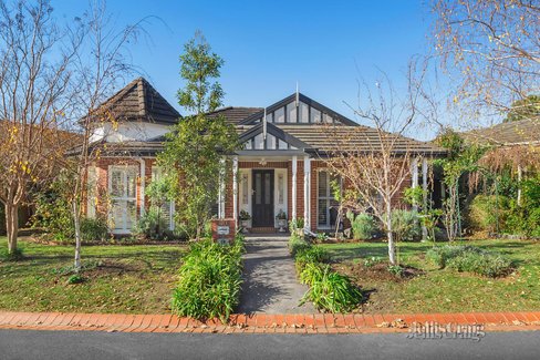 40 Vaughan Crescent Kew 3101