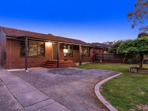 40 Zina Grove Mooroolbark 3138