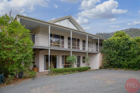 400 Lambs Valley Road, LAMBS VALLEY NSW 2335