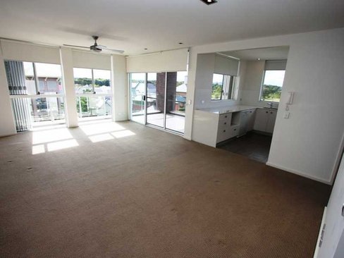 4018/3027 The Boulevard, CARRARA QLD 4211