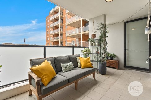 403/18 Woodville Street, HURSTVILLE NSW 2220