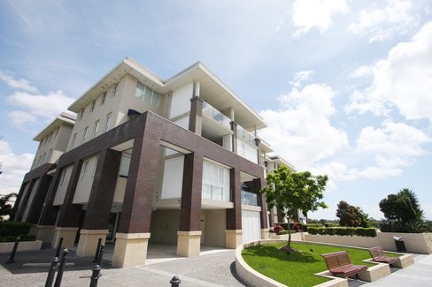 4039/3027 The Boulevard, CARRARA QLD 4211