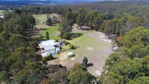 404 Great Alpine Rd, Bruthen