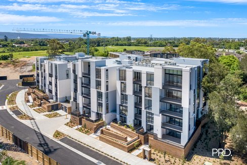 405/4A Retreat Drive, Penrith