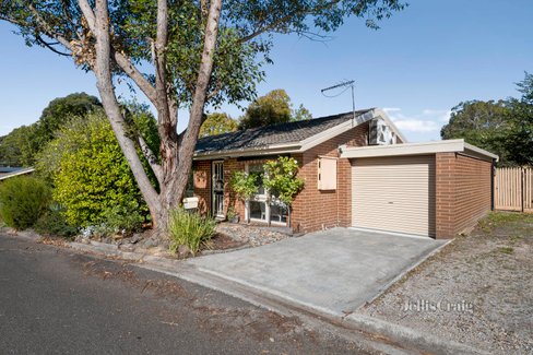 40 79 Bayswater Road Croydon 3136