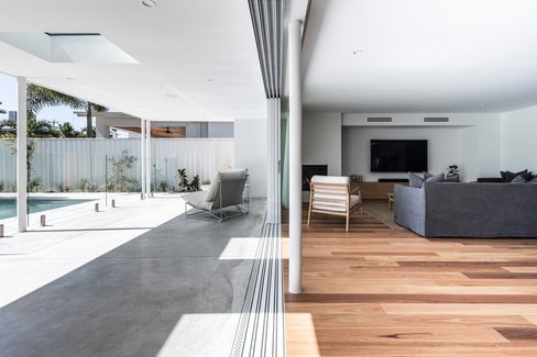 41 Aruma Avenue, Burleigh Waters QLD 4220