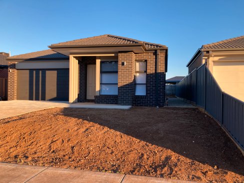 41 Barrett Street Lancefield 3435