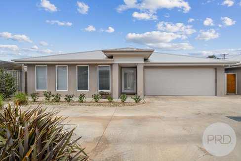 4/1 Craft Street, LAKE ALBERT NSW 2650