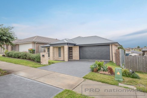 41 Crestview Street, GILLIESTON HEIGHTS NSW 2321