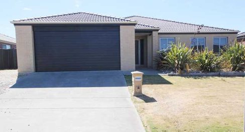 41 Dorset Drive, ALFREDTON VIC 3350