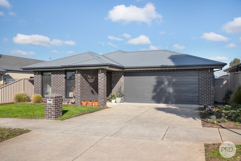 41 Elegante Road, WINTER VALLEY