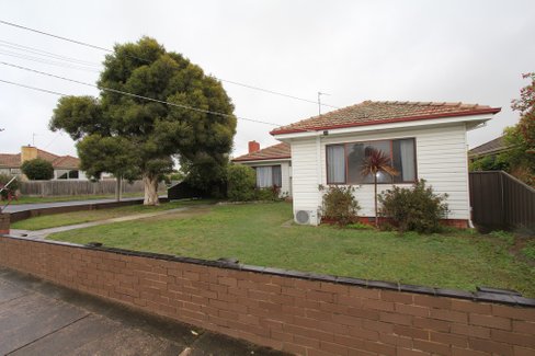 41 Harold Street, WENDOUREE VIC 3355
