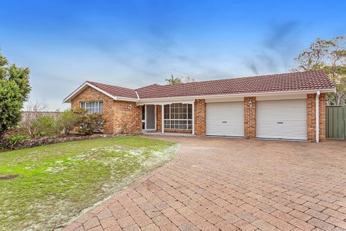 41 Spinnaker Way, CORLETTE NSW 2315