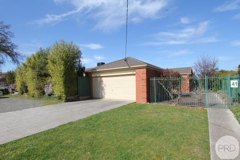 41 St Pauls Way, BAKERY HILL VIC 3350