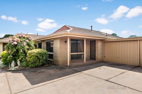4/106 Cuthberts Road Alfredton 3350