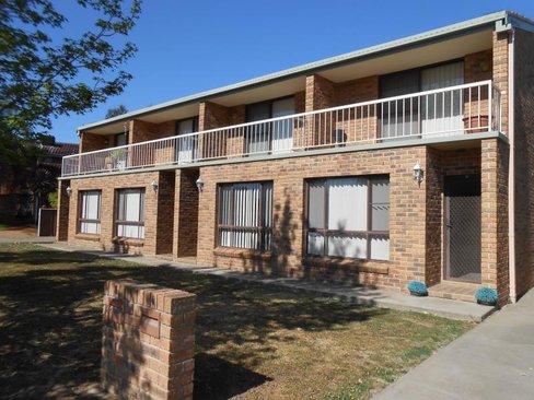 4/12 Illoura Street, TAMWORTH NSW 2340