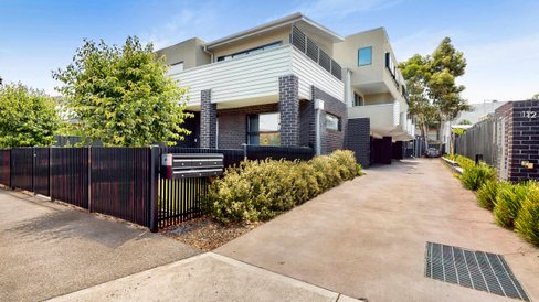 4/12 Sandown Road Ascot Vale 3032