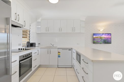 4/123 Golden Four Drive, BILINGA QLD 4225