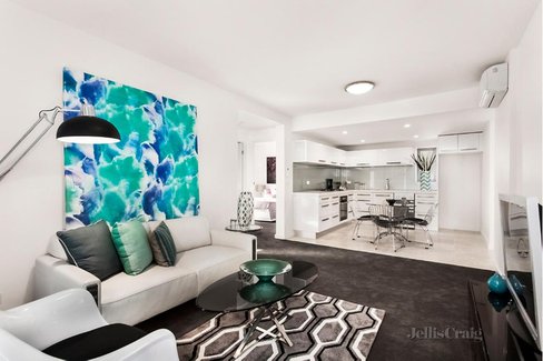 4/126 Albion Street Brunswick 3056