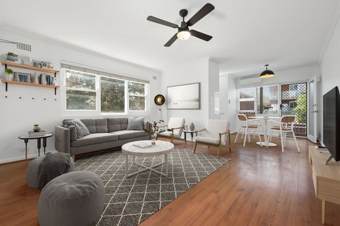 4/16 Brittain Crescent, HILLSDALE