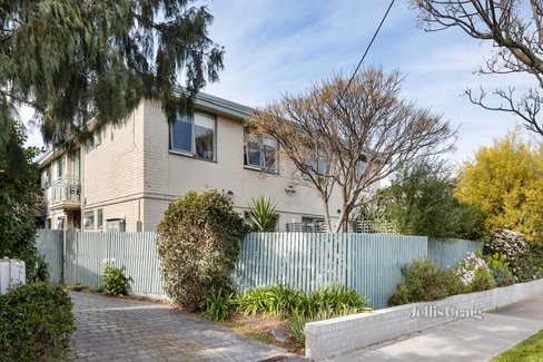 4 16 Repton Road Malvern East 3145