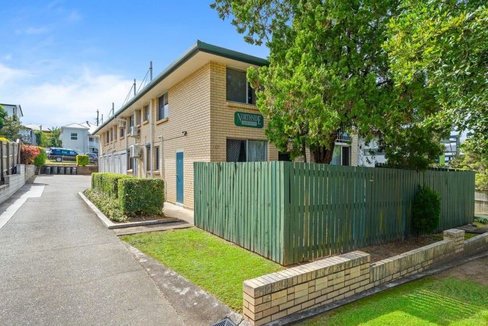 4/17 Dalziel Street, NUNDAH QLD 4012