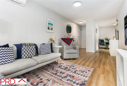 4/17 Mascot Drive, EASTLAKES NSW 2018