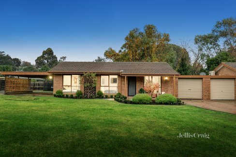 4 2 Camerons Road Healesville 3777