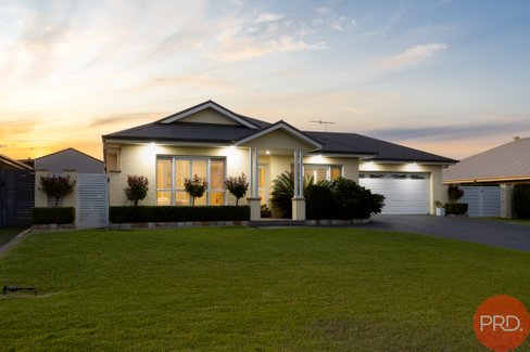 42 Capital Terrace, BOLWARRA HEIGHTS NSW 2320
