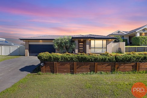 42 Clayton Crescent, RUTHERFORD NSW 2320