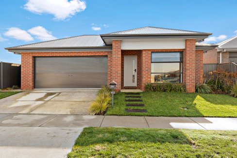 42 Clydesdale Drive Bonshaw 3352