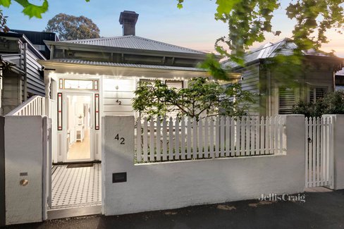 42 Farnham Street Flemington 3031