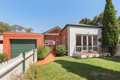 4/2 Green Gables Avenue Malvern East 3145
