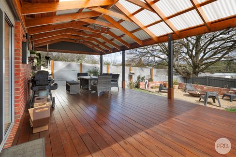 42 Haines Street, CRESWICK VIC 3363
