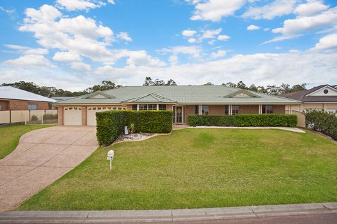 42 Highland Way, BOLWARRA HEIGHTS NSW 2320