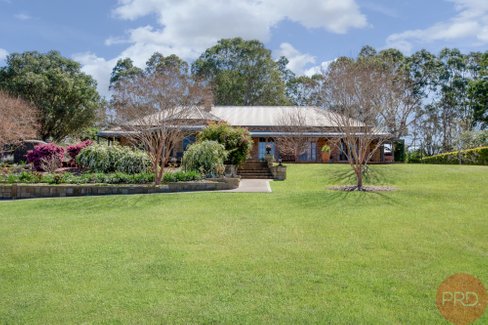 42 Hilldale Drive, BOLWARRA HEIGHTS NSW 2320