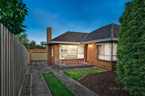 42 Leeds Road Mount Waverley 3149