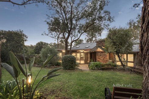 42 Manning Road Eltham North 3095