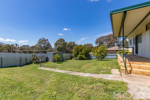 42 Mayday Road, BATLOW NSW 2730