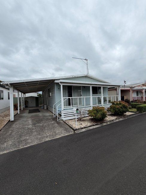 42 Melaleuca Cres, KANAHOOKA NSW 2530